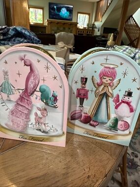 Too Faced Pink & Mint Holiday Decorative eyeshadow, and blush, duo, new